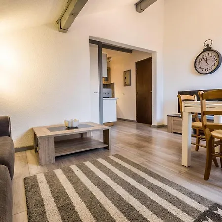 Forclaz 6 Apartment *